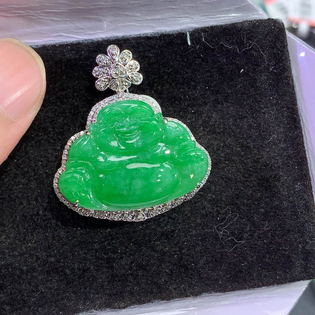翡翠吊坠(赠链)18K金镶嵌
