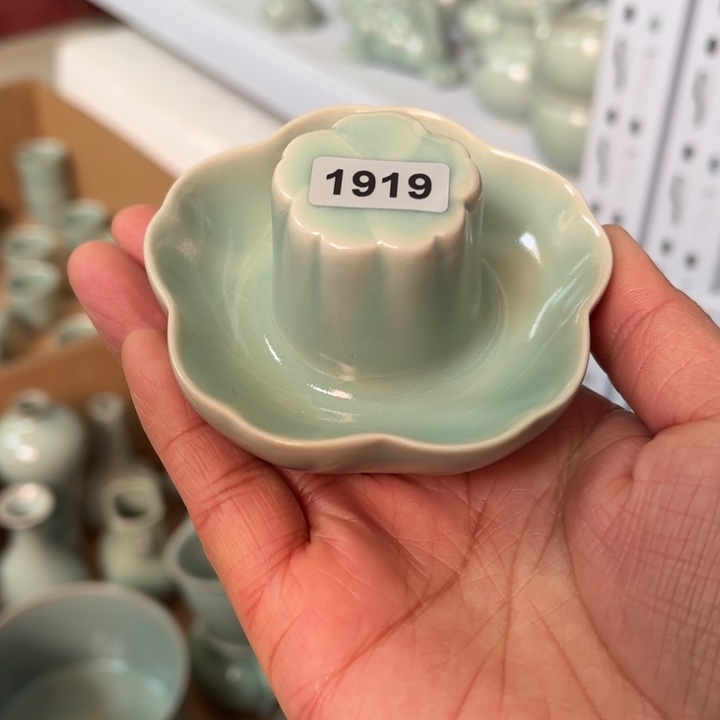 杯子瓷1919梅花盖置微瑕浮力