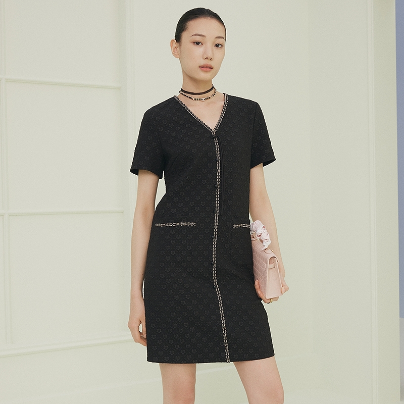 【粉丝专属】firststation显瘦V领小香风肌理感短袖连衣裙女4550A