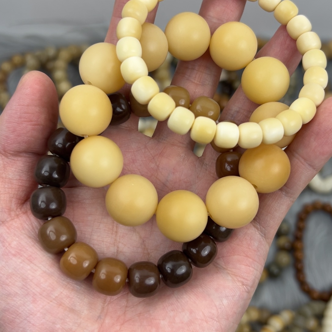 向****手串菩提根/象牙果