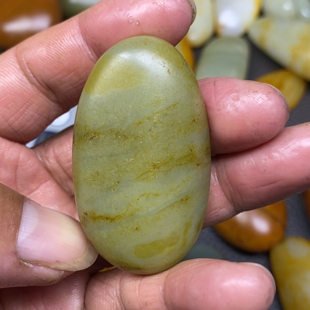 和田玉（糖玉）挂件未镶嵌