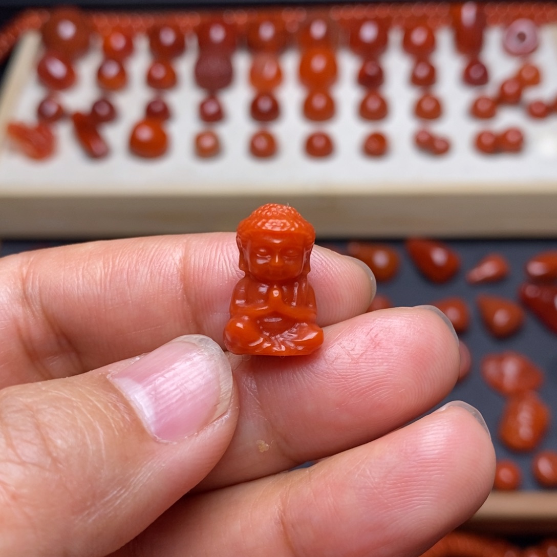 南红玛瑙配饰未镶嵌宝宝佛
