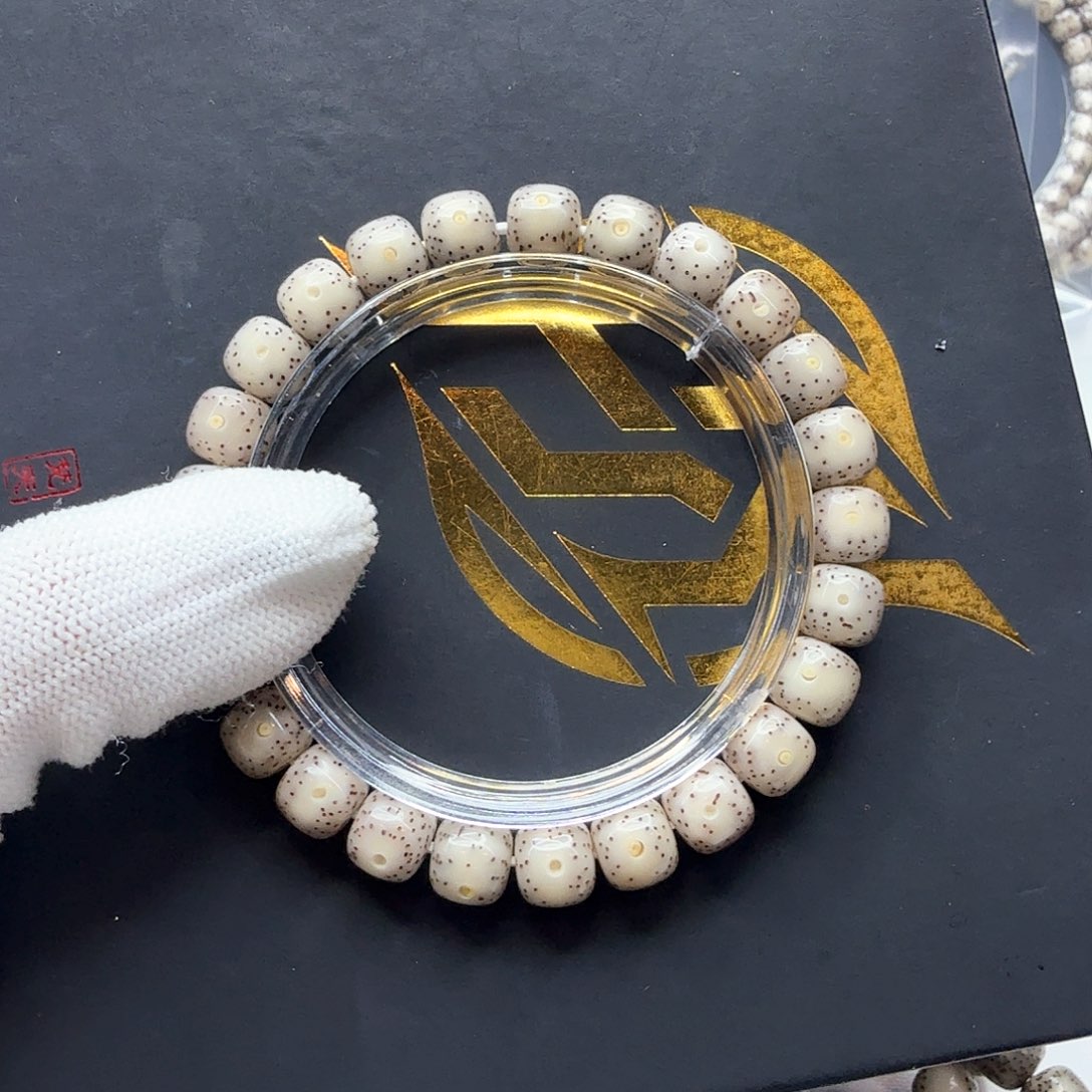 星月菩提吊坠8小冰糖大眼睛9