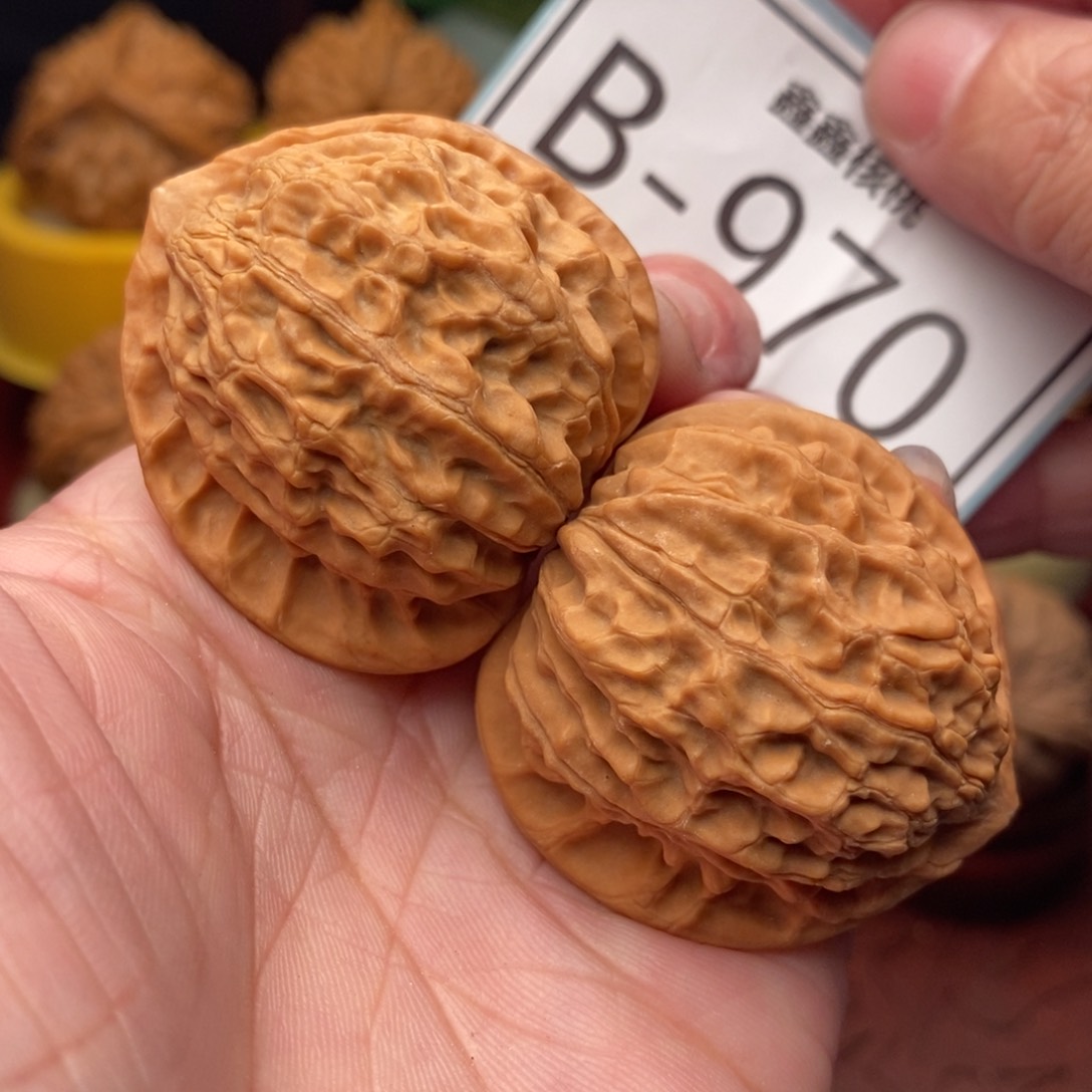 文玩核桃把件金牛39