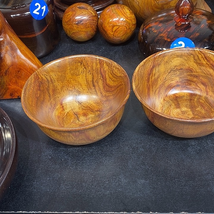 啊***看黄花梨碗两个漂亮漂亮