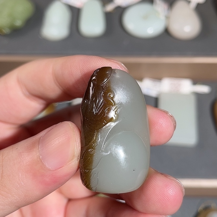 和田玉未镶嵌挂件