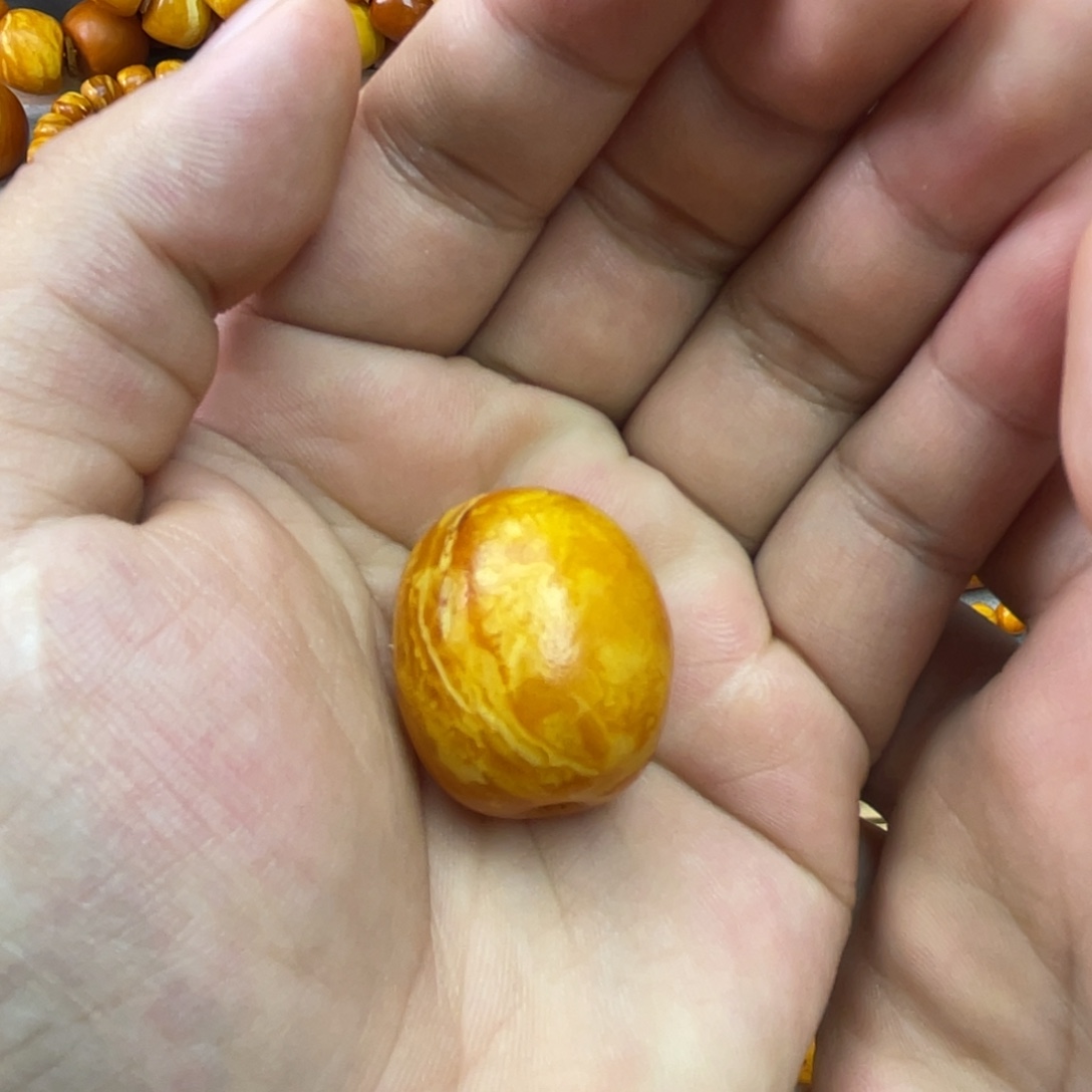 蜜蜡未镶嵌吊坠(不含链)