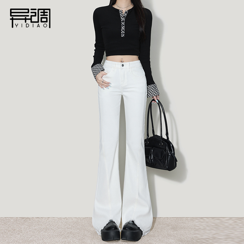 异调白色辣妹修身微喇牛仔裤女2025年早秋新款高腰显瘦毛边马蹄裤