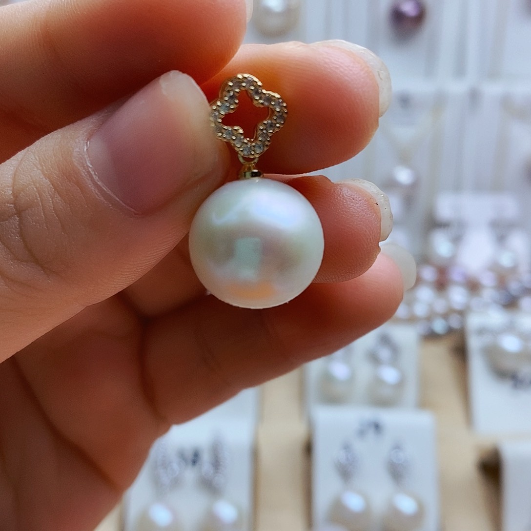 淡水珍珠吊坠(赠链)合金