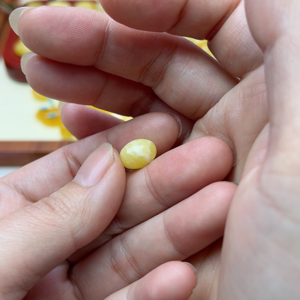 【闪购商品】蜜蜡裸石未镶嵌配饰