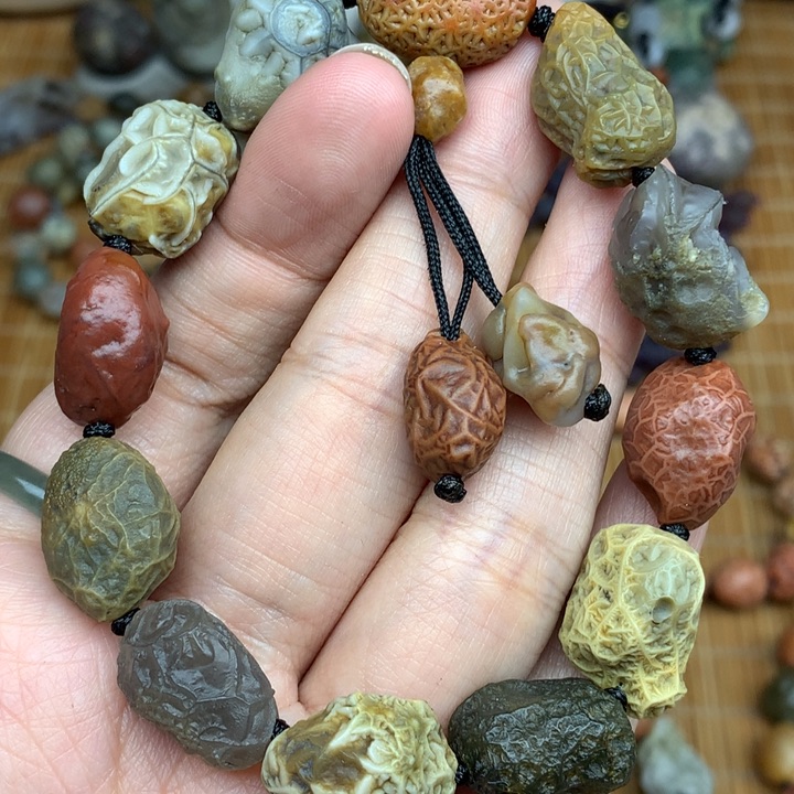 玛瑙/玉髓珠宝半成品未镶嵌青*