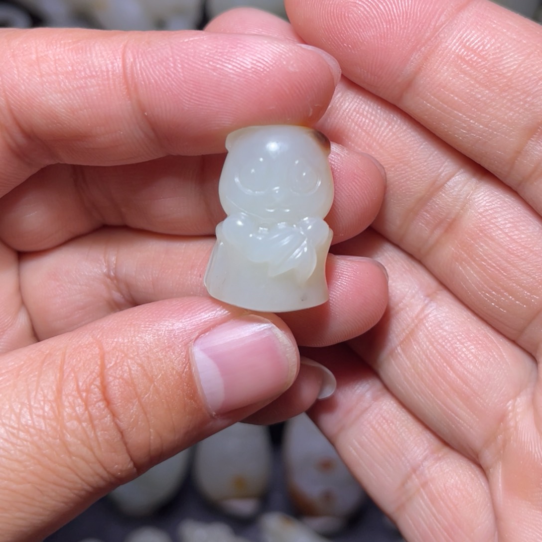 和田玉颈饰未镶嵌