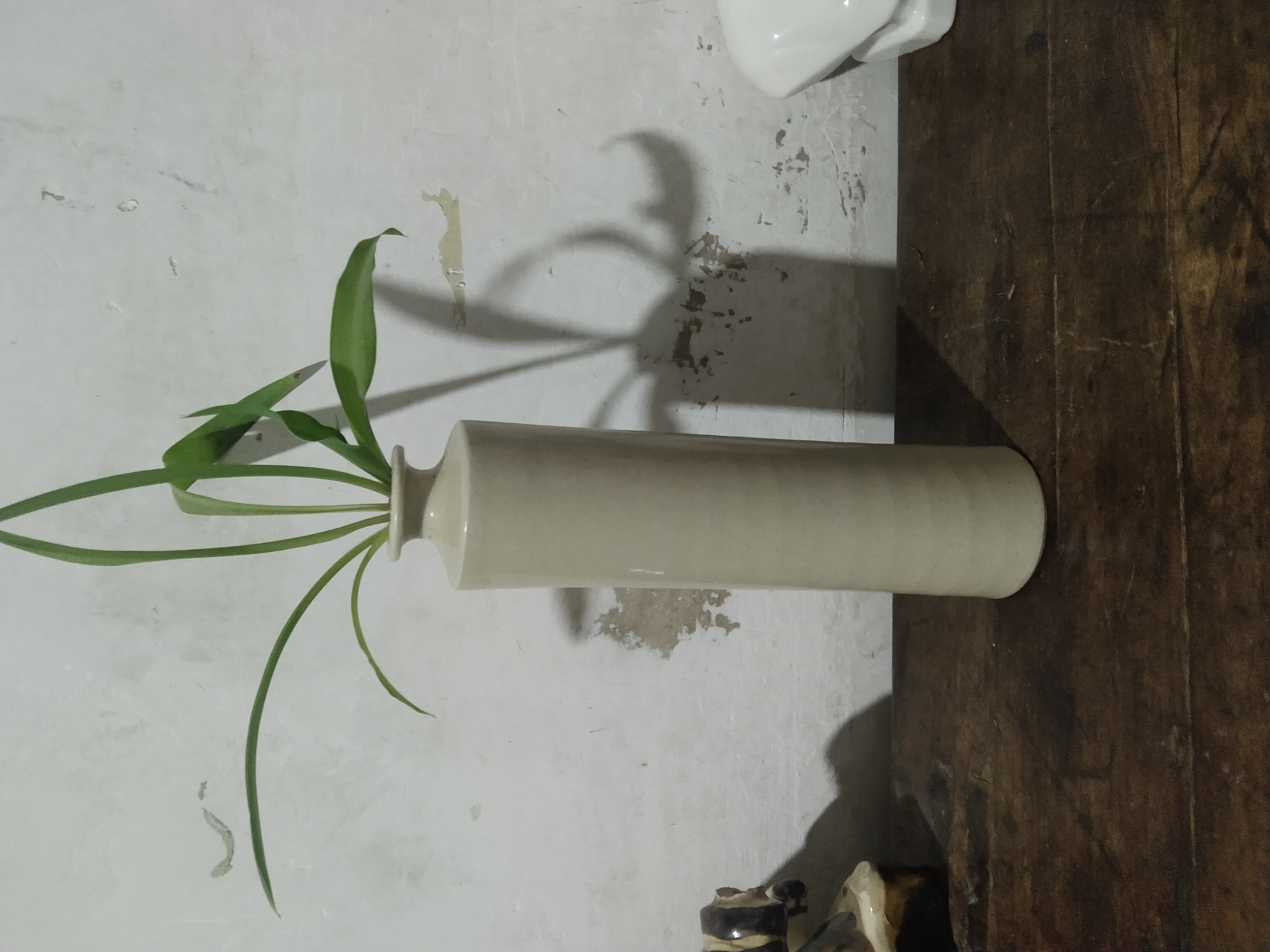 白色梅花瓶，，，，，，，