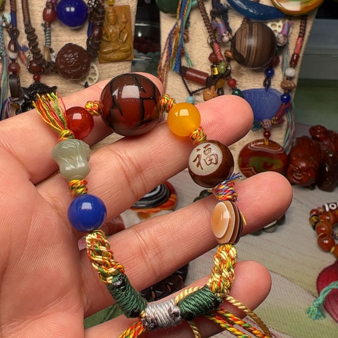 玛瑙/玉髓颈饰未镶嵌