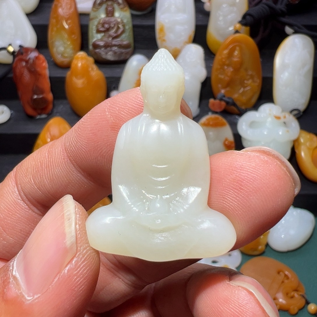 和田玉挂件未镶嵌可**你