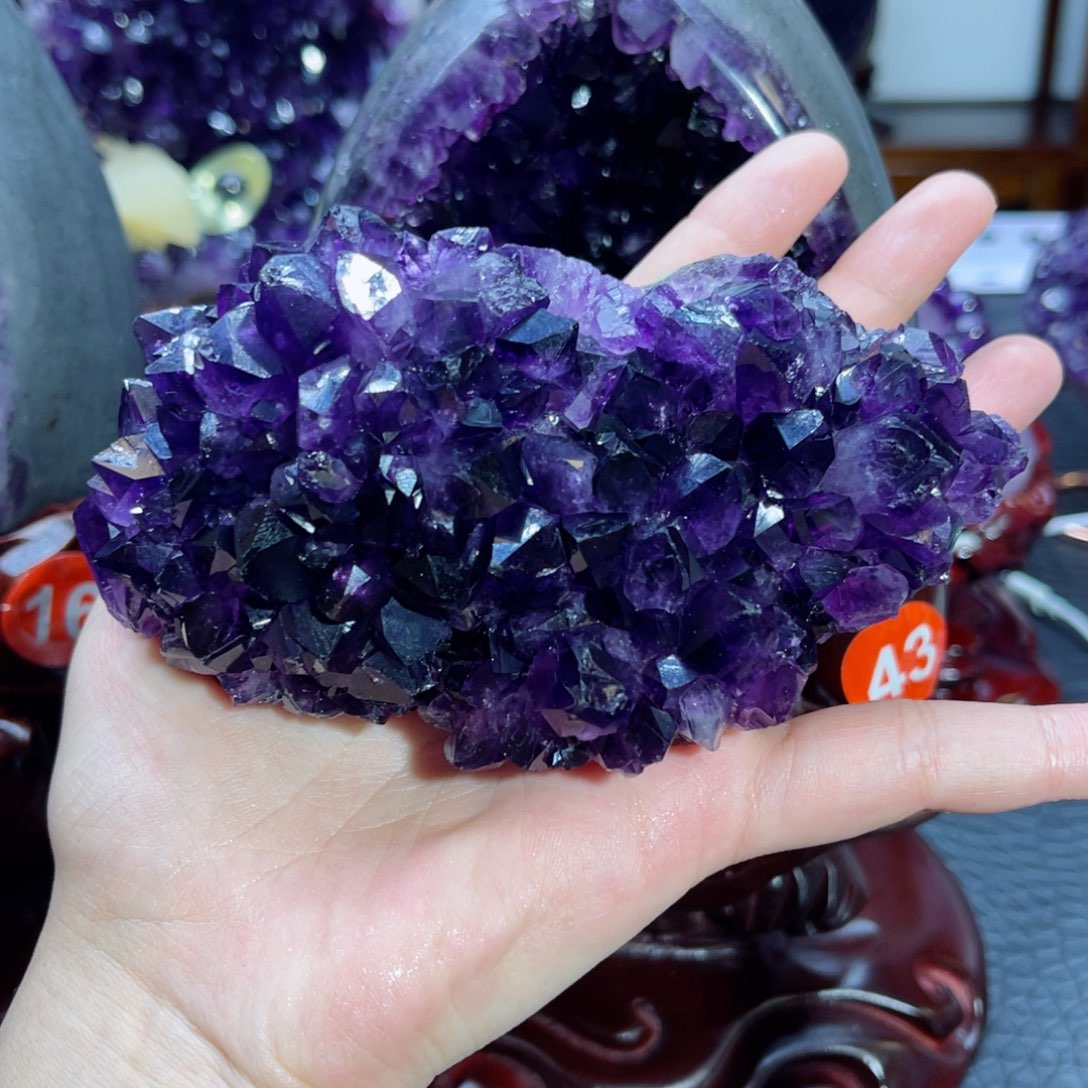 振***）未镶嵌紫晶大型摆件（非配饰）