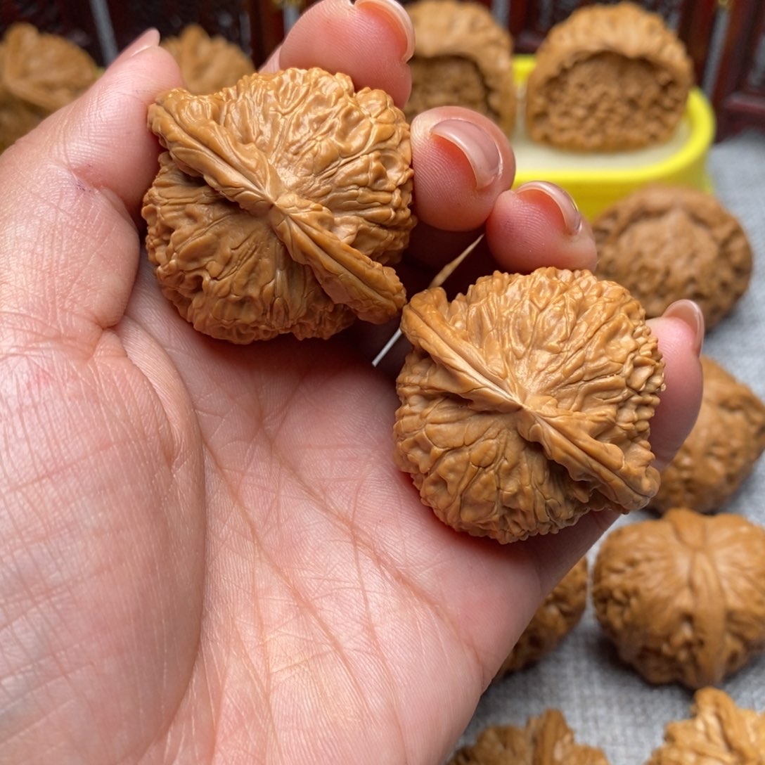 文玩核桃把件球白42全