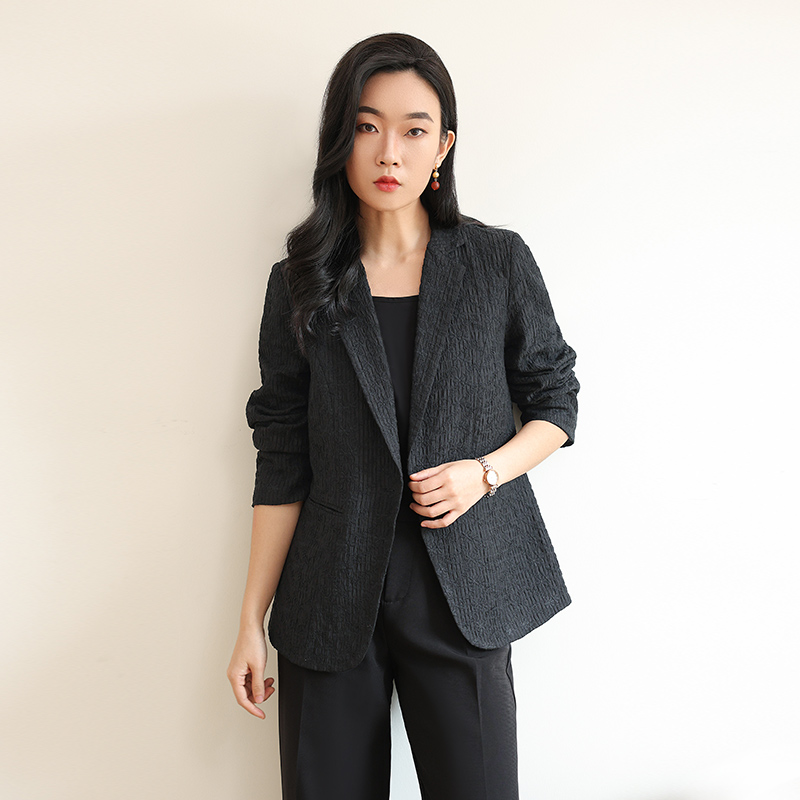 阿吉多西装外套女2025年春季新款气质时尚高级感翻领大码提花西服