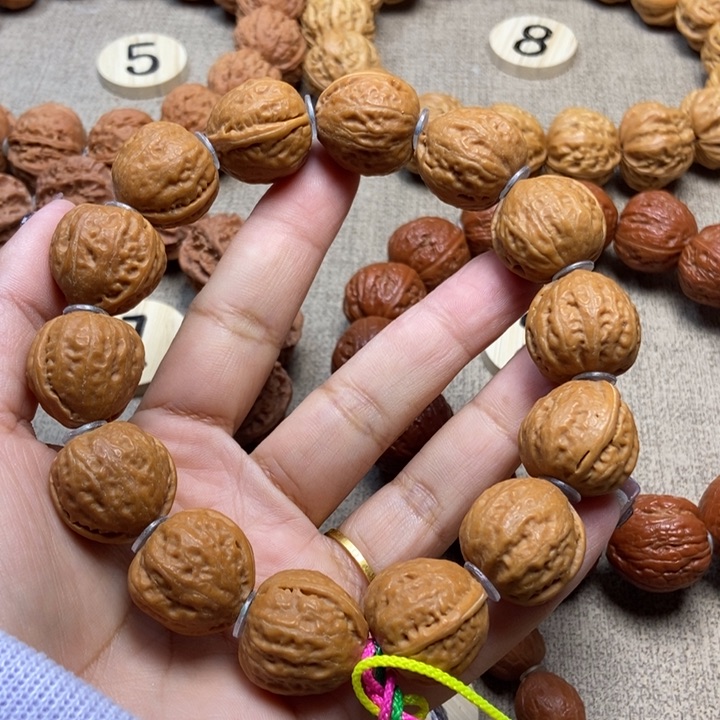 文玩核桃吊坠包子一道筋