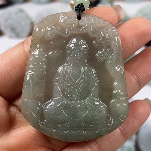 翡翠颈饰未镶嵌大日如来福利