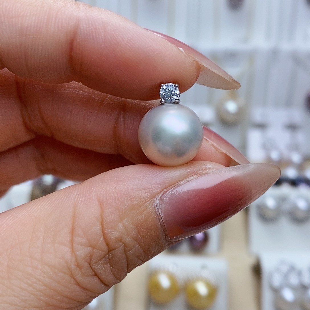 淡水珍珠吊坠(赠链)银S925镶嵌