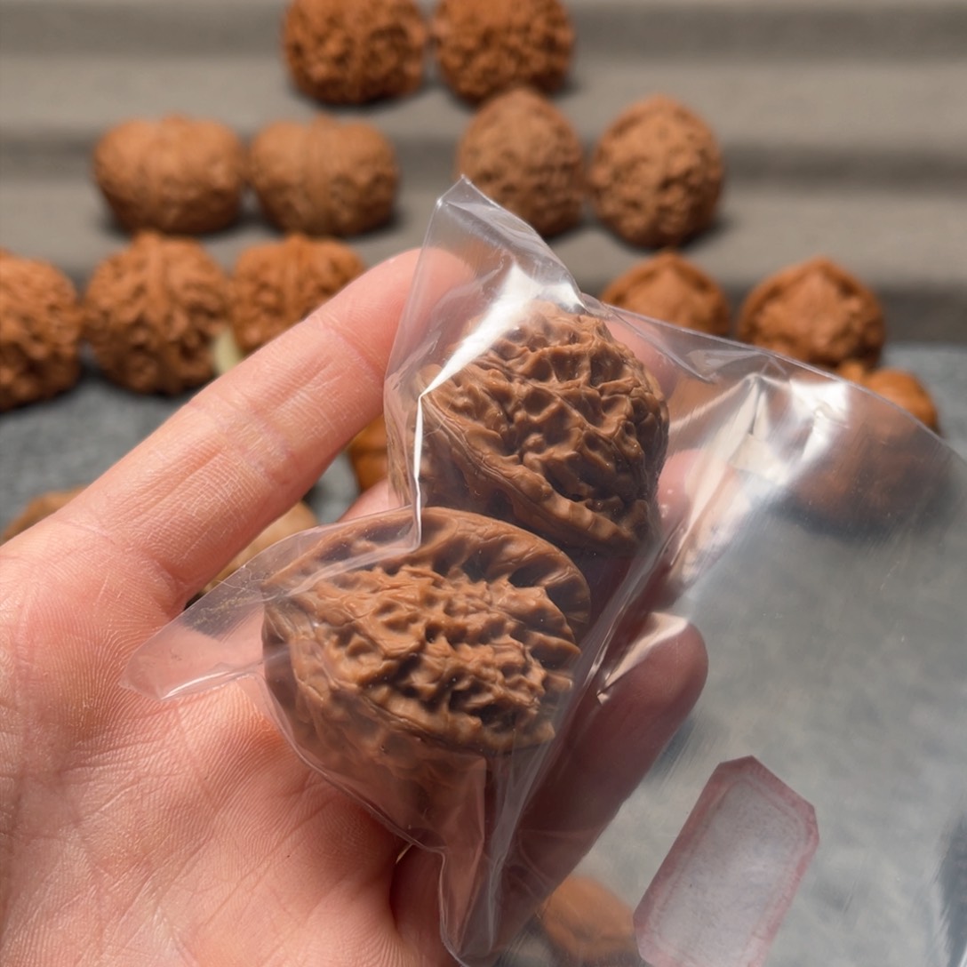 文玩核桃把件犯****337白蛇谷