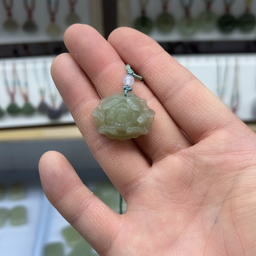 和田玉（糖玉）颈饰未镶嵌