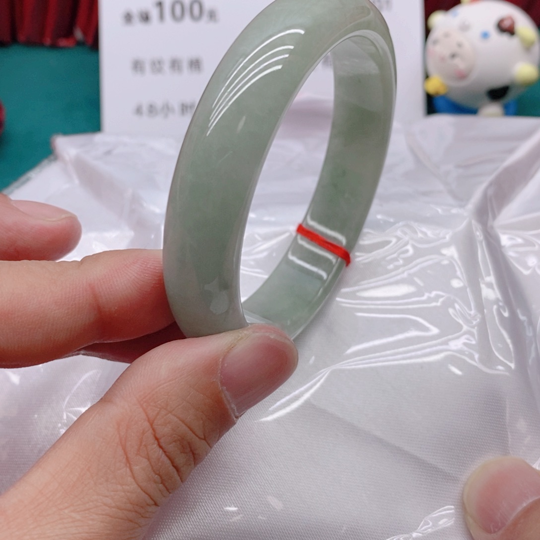 翡翠手镯未镶嵌?****188888888