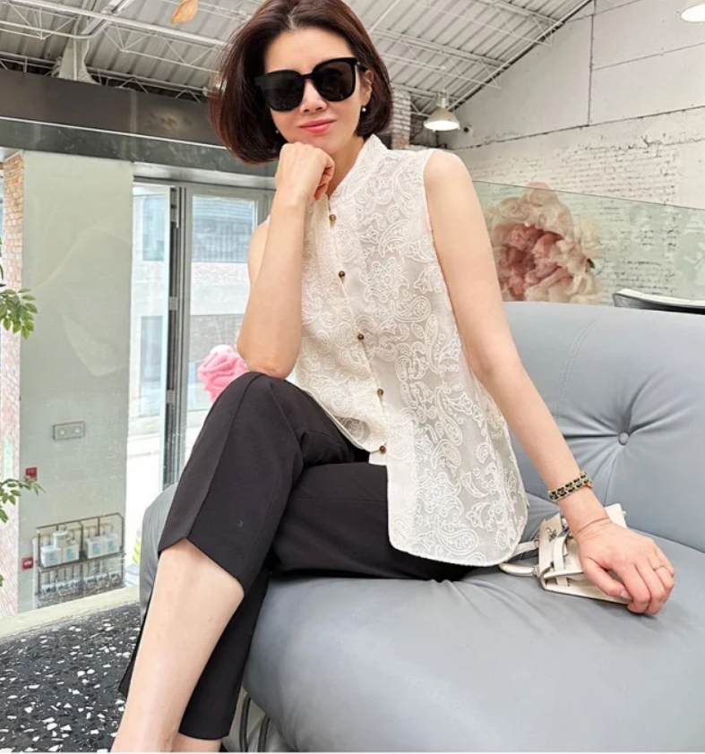 【杨柳依依】欧根纱新中式宽松立领蕾丝刺绣H型马甲MJ9298