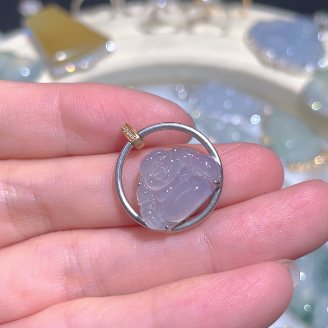 翡翠颈饰18K金镶嵌翡翠