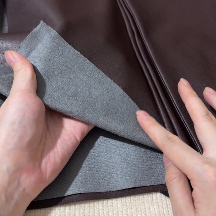 混纺棕咖色高货麂皮1.5米。      