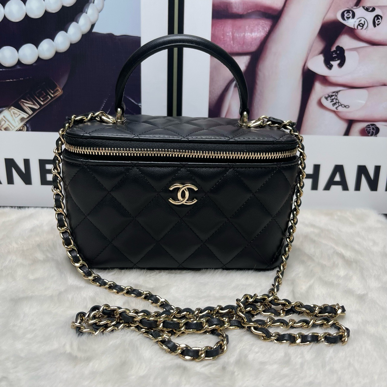 99新 Chanel/香奈儿 黑金羊皮手柄长盒子（24年芯片）