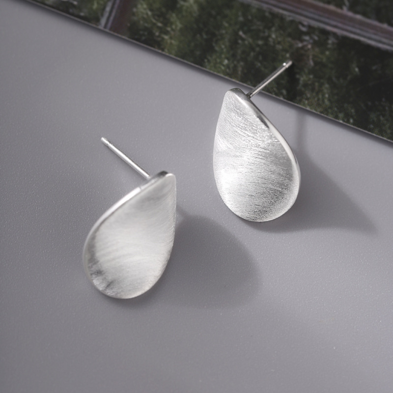 925银耳饰 【微光】2025新款爆款高级感简约气质冷淡风拉丝银耳钉