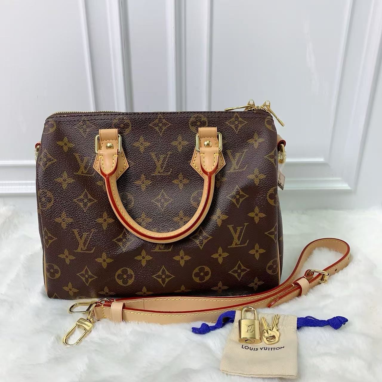 99新 LouisVuitton/路易威登 （铭）路易威登25芯片