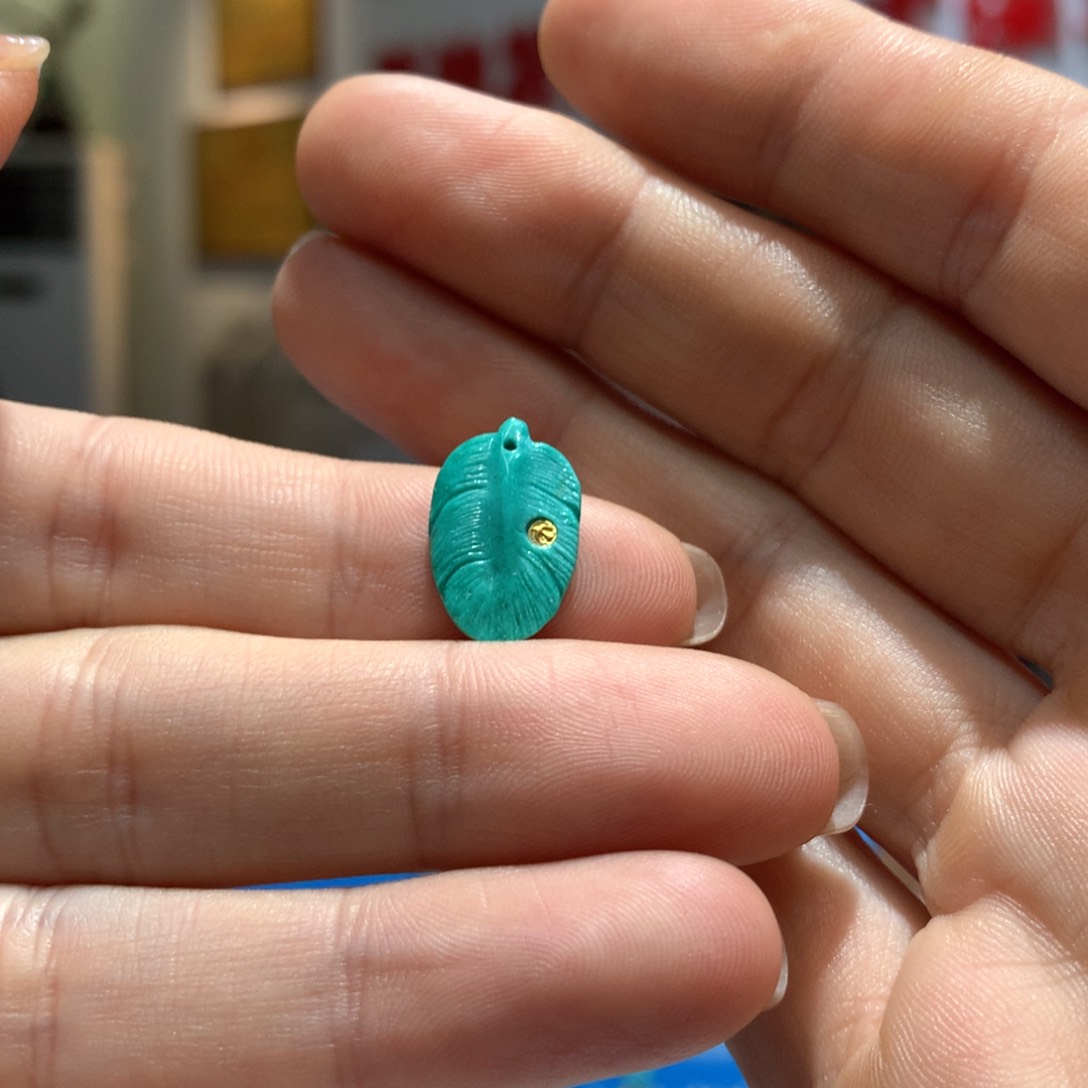 绿松石配饰未镶嵌