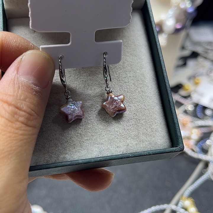 未镶嵌淡水珍珠颈饰