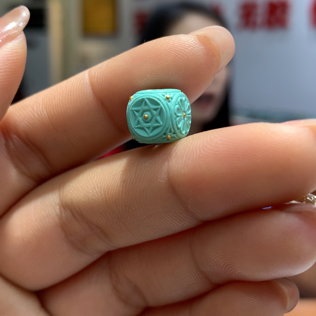 绿松石配饰未镶嵌