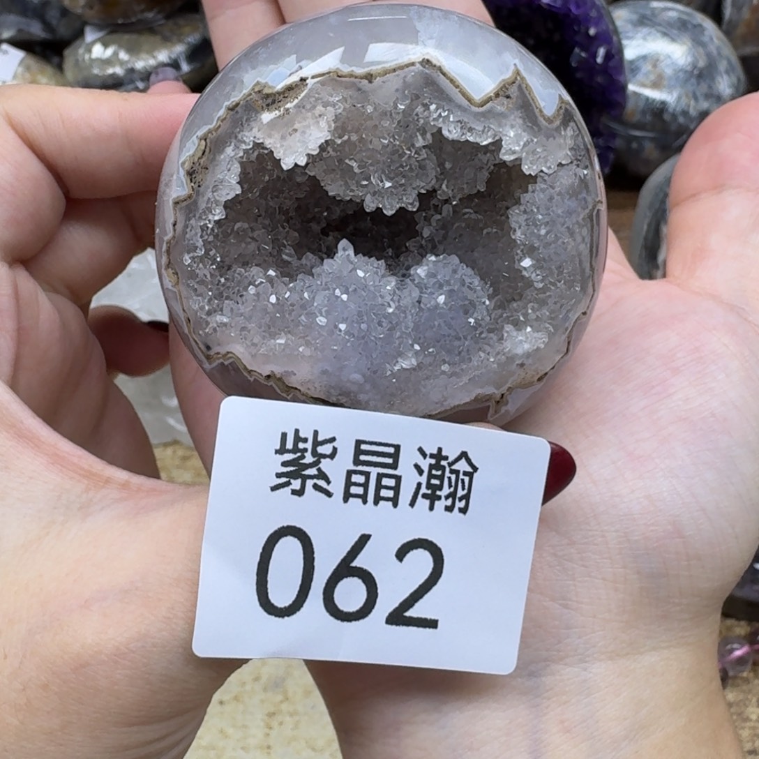 未镶嵌大型摆件（非配饰）水晶