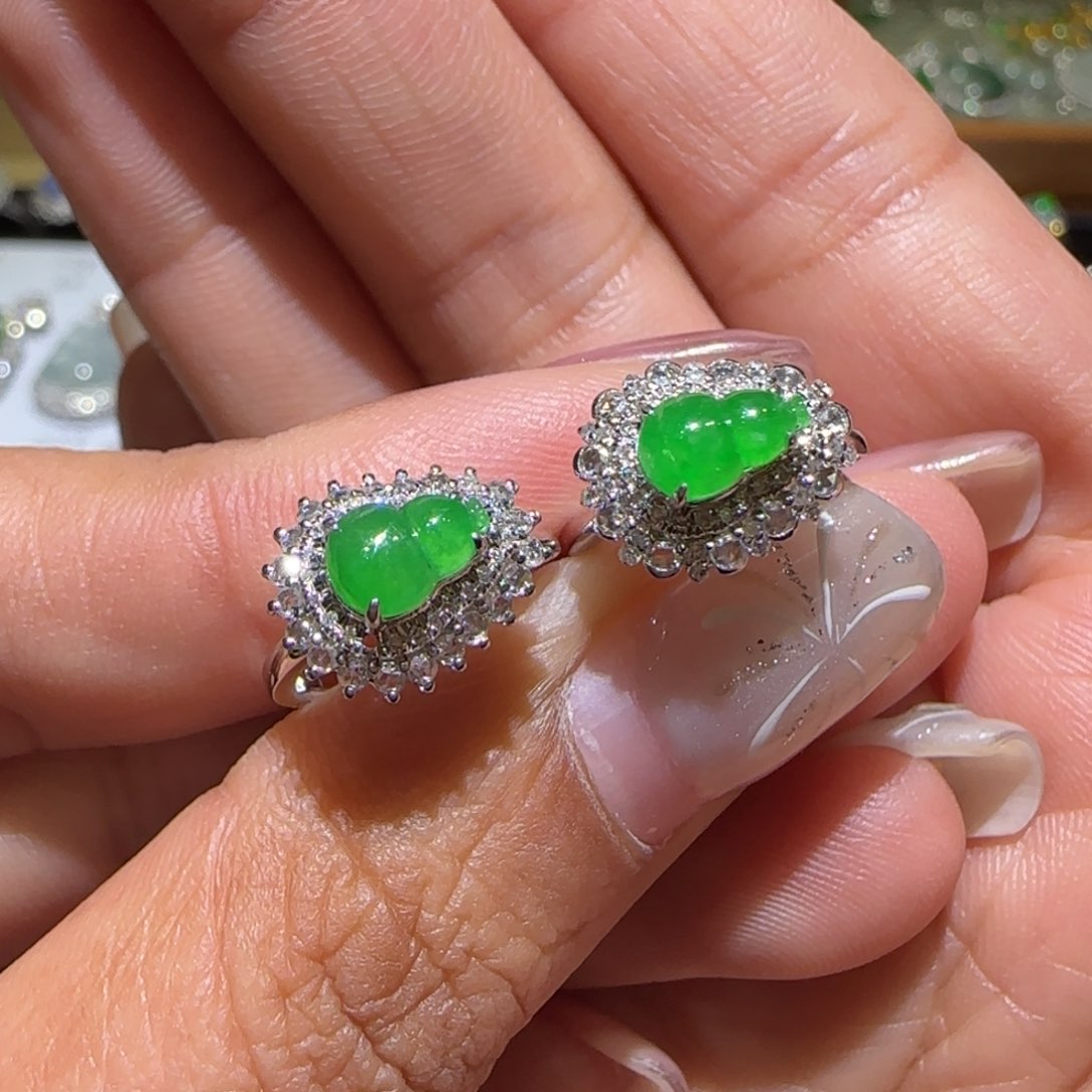 【闪购商品】翡翠耳饰18K金镶嵌缅甸