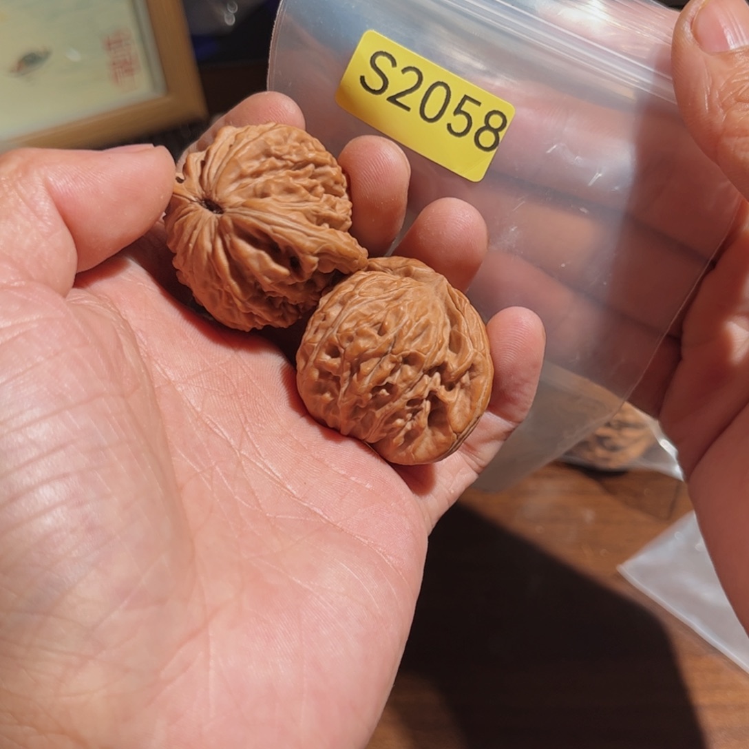 文玩核桃把件汉高楼