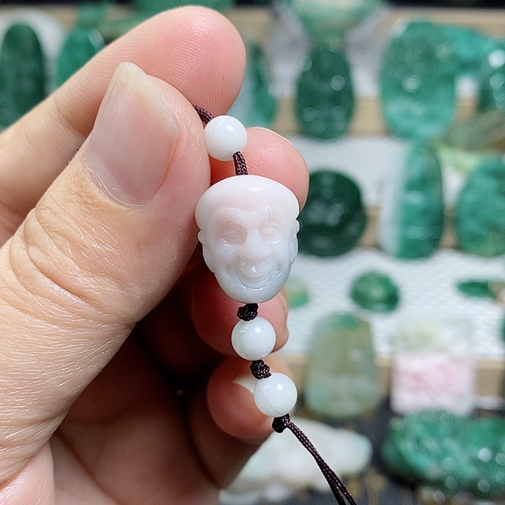 未镶嵌独山玉颈饰