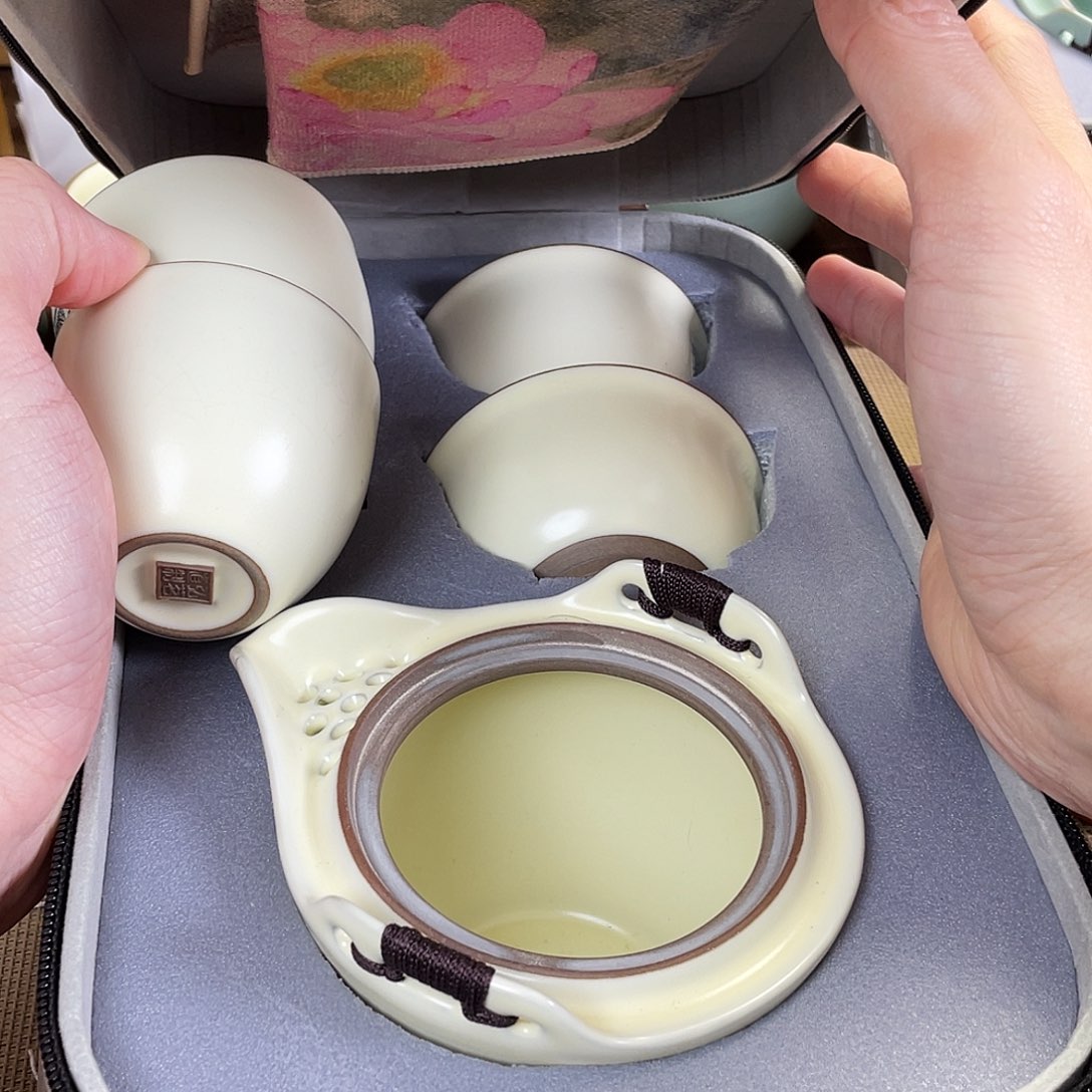 瓷片。。。。。。。。。。。。。。。。。。