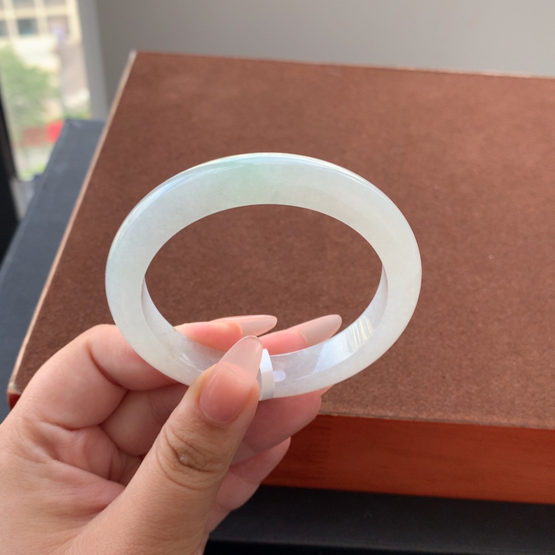 翡翠手镯未镶嵌9 55白冰飘绿正圈强推