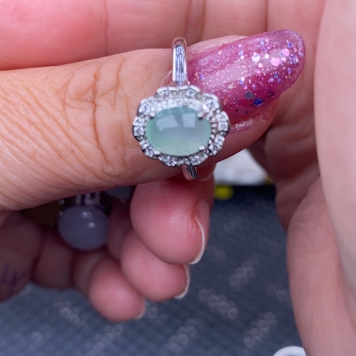 未镶嵌戒指翡翠哩*哩缅甸