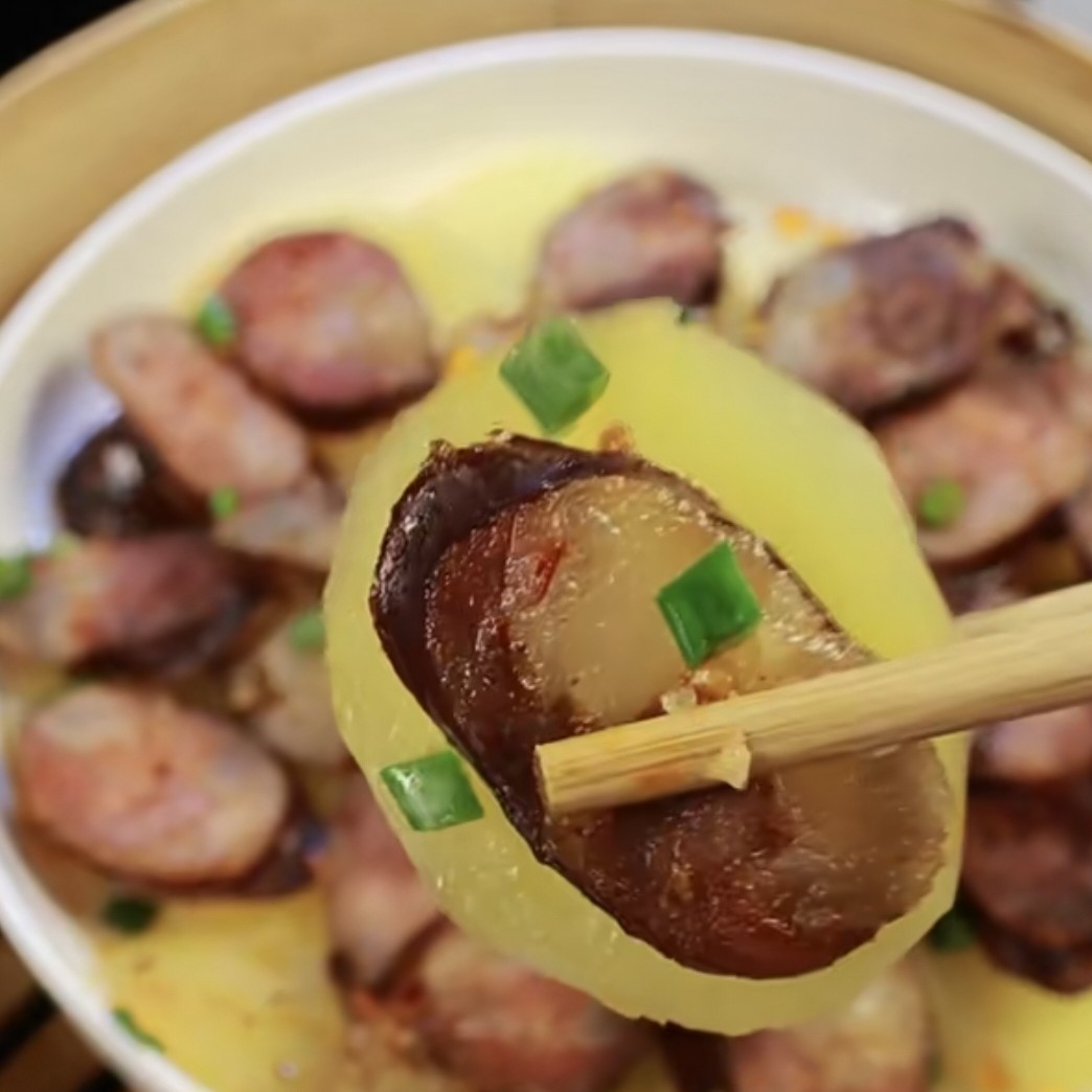 香肠蒸土豆【宛陵家宴】