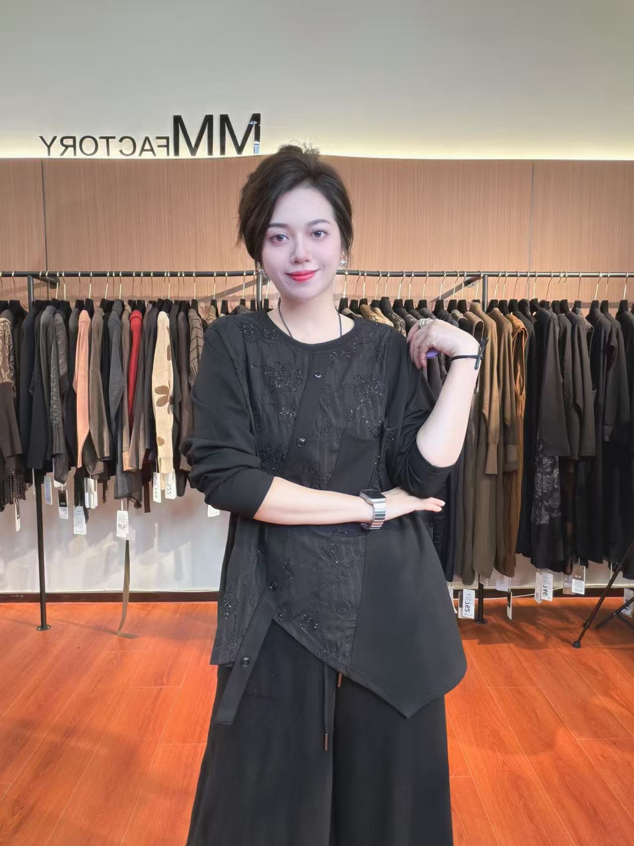 820   MM factory上衣重工显瘦厚款圆领女士气质网红百搭秋季小衫