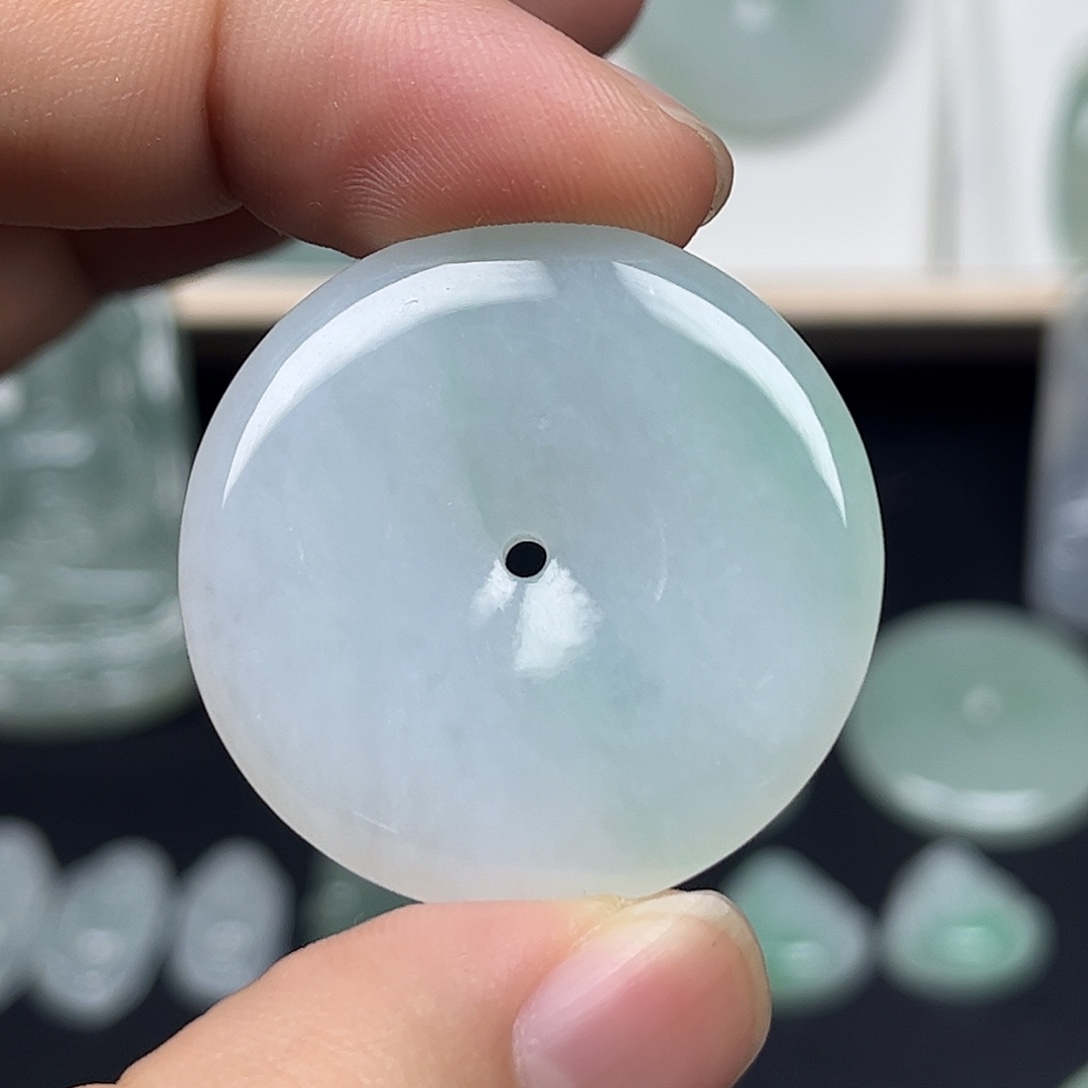 翡翠未镶嵌颈饰缅甸翡翠