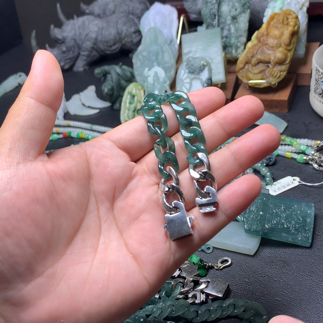 江***雪定制翡翠未镶嵌翡翠