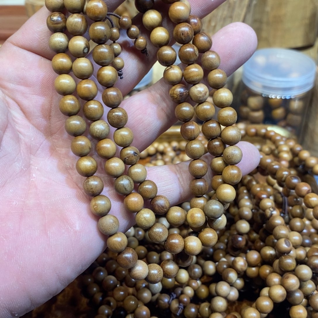 檀香木老山檀香0.8正区瑕疵