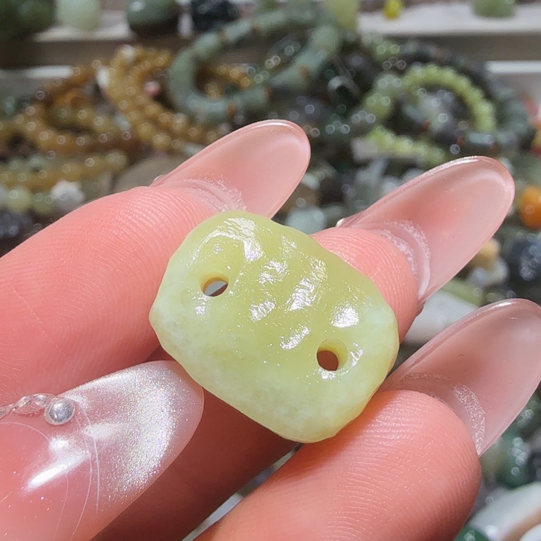 和田玉未镶嵌珠宝奇石